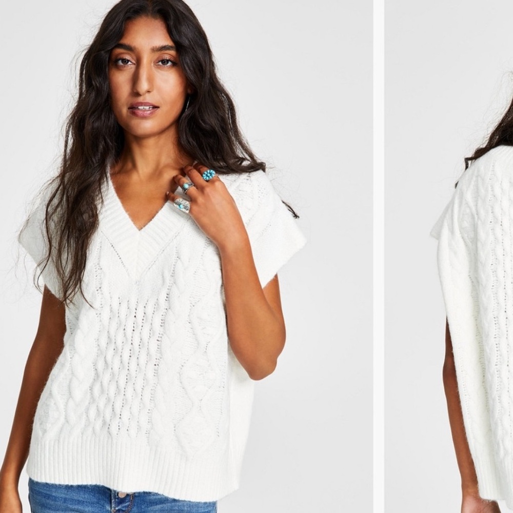 Lucy Paris, Women's Cable-Knit Extended-Sleeve Sweater